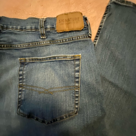 Mens Levi’s Signature Series Jeans sz 42/30 - Picture 2 of 5